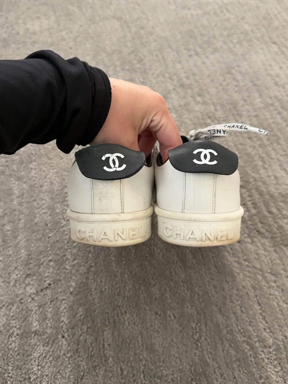 CHANEL White Leather womens sneakers used condition 40.5 100% authentic